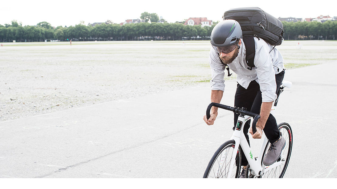 Conquer the City - Munich Christian Grasmann on his road bike