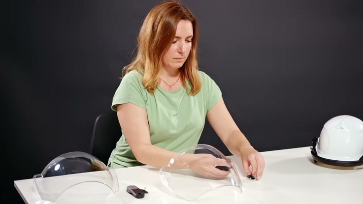 uvex vimox: Scheibenwechsel des Visiers