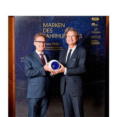 Brand of the Century – Stars 2016 for uvex astrospec 2.0 Brand of the Century – Stars 2016 for uvex astrospec 2.0