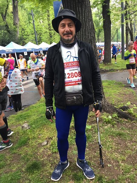 mitarbeiter-der-uvex-group-in-voller-montur-bereit-für-den-nächsten-marathon