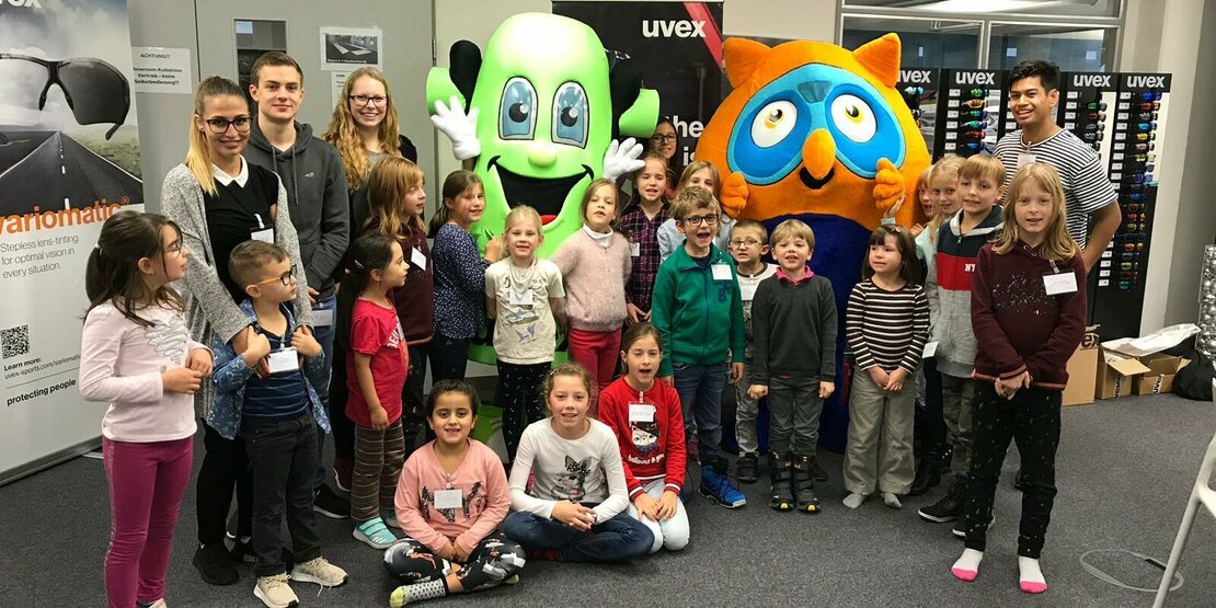 buß-und-bettag-bei-der-uvex-group-am-standort-fürth-gruppenbild