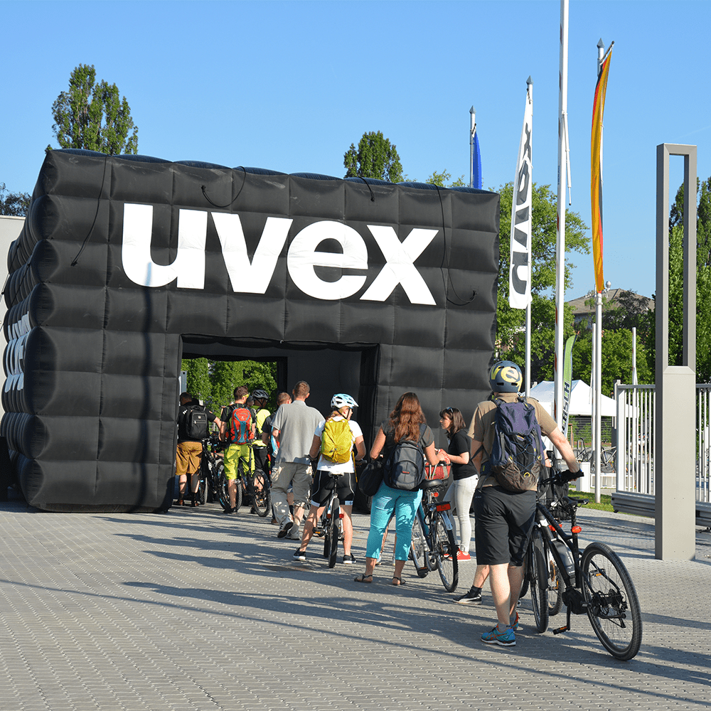 Ride for Kids uvex group Mitarbeiter mit dem Fahrrad zur Arbeit