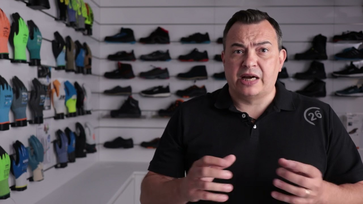uvex Safety Footwear Academy - Walking gait
