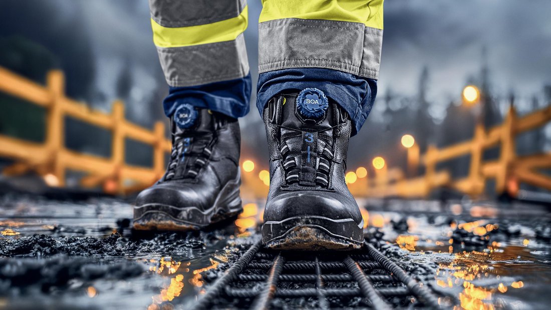 uvex 3 MACSOLE safety boots for heavy duty