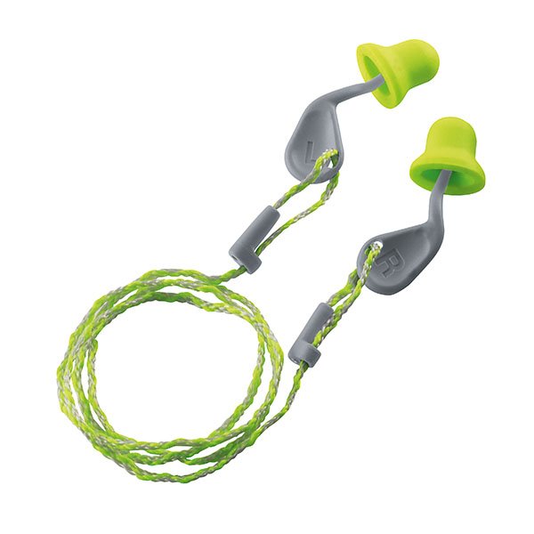 Hearing protection plugs with high speech perception for fire brigade use