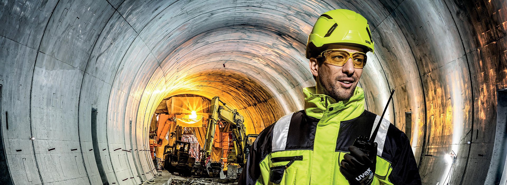 [Translate to Deutsch:] uvex pronamic alpine Industrie-Kletterhelm