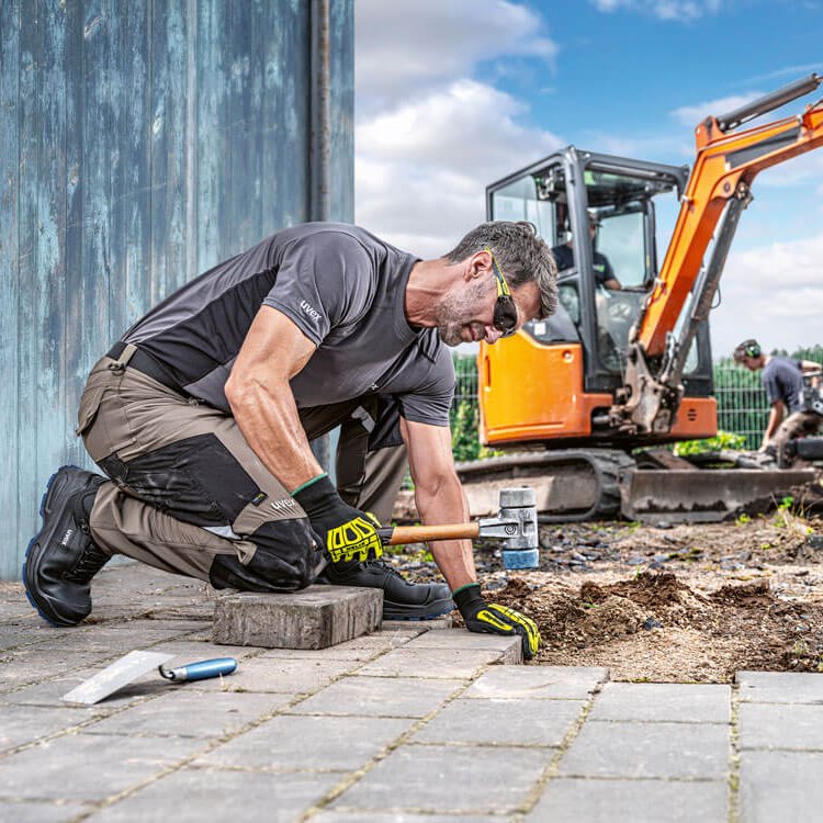 PPE for construction folder Gardening and landscaping
