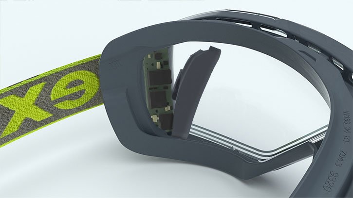 Safety glasses with lens heating