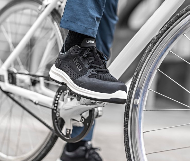 Sporty, lightweight, metalfree – workingshoes like you've never seen them before!