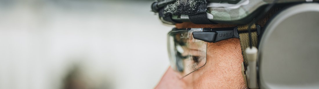 uvex apache spec variomatic self-tinting ballistic safety glasses