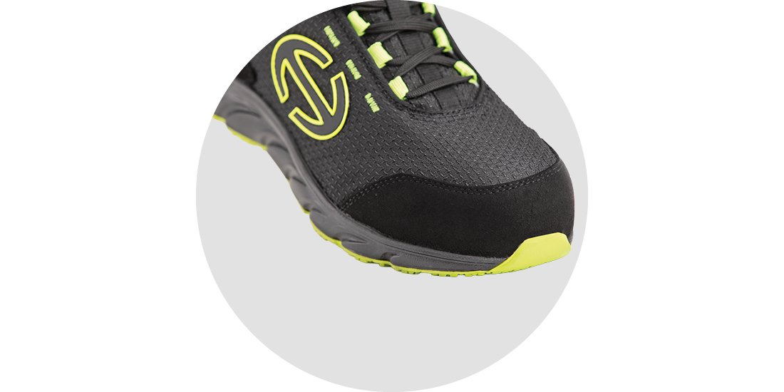 Scuff cap (SC) certified FREE RUN PUTEK LOW safety trainers