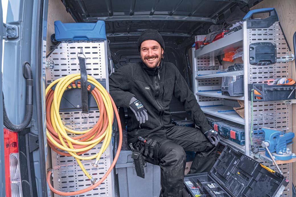 Sportliche Arbeitskleidung und Berufskleidung für Profi-Handwerker