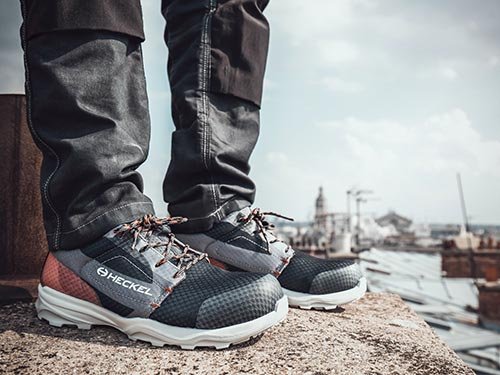 Discover our range of lightweight safety trainers