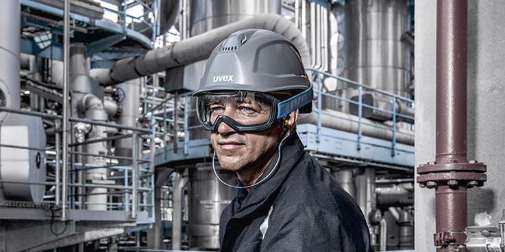 man wearing uvex megasonic goggles