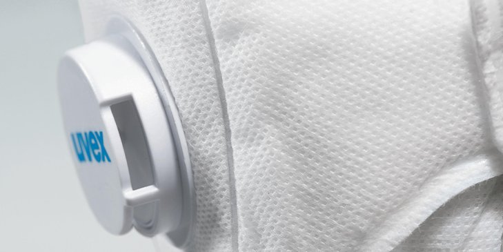 [Translate to French:] uvex respiratory masks with exhalation valve to reduce moisture