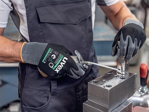 Start a safety glove trial with uvex