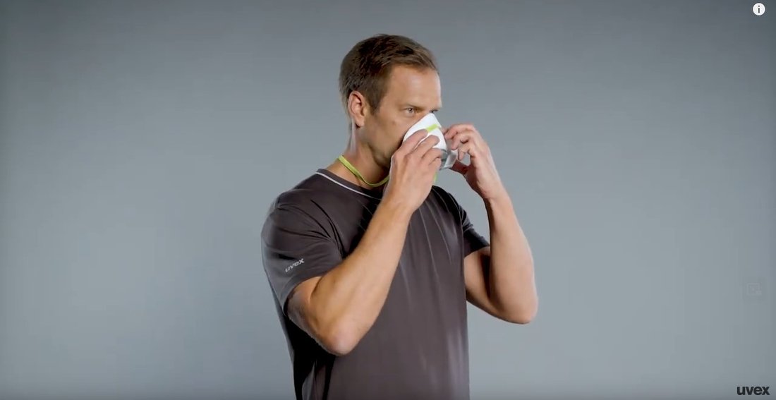 Mettre son masque correctement FFP3 uvex 7333