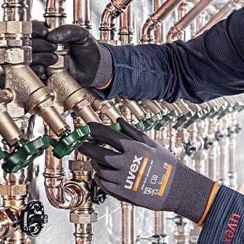 How to conduct a successful safety glove trial