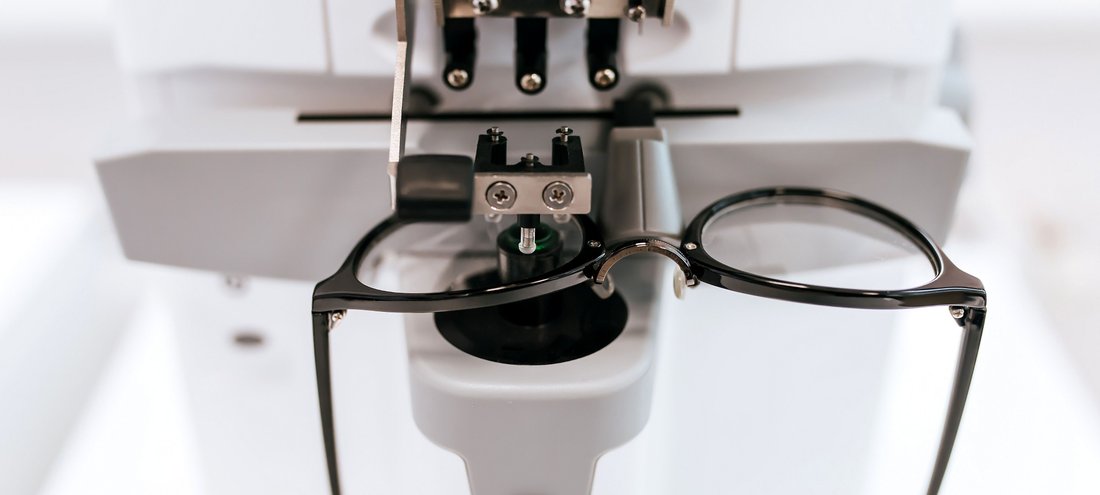 headerpicture, optical correctness