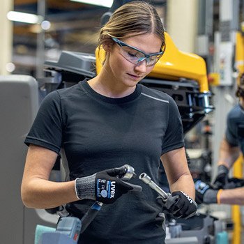 Empowering women with perfectly fitted PPE