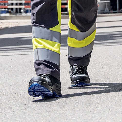 uvex 3 MACSOLE safety shoes with high stability