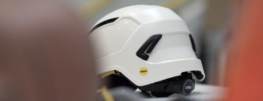 [Translate to French:] Im Video wird erklärt, wie Mips einwirkende Kräfte reduzieren kann