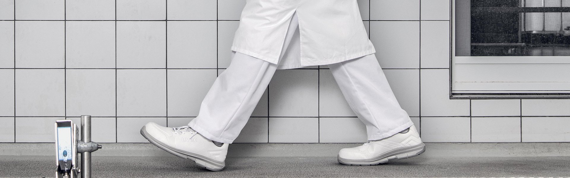 uvex slip-resistant work shoes for the kitchen