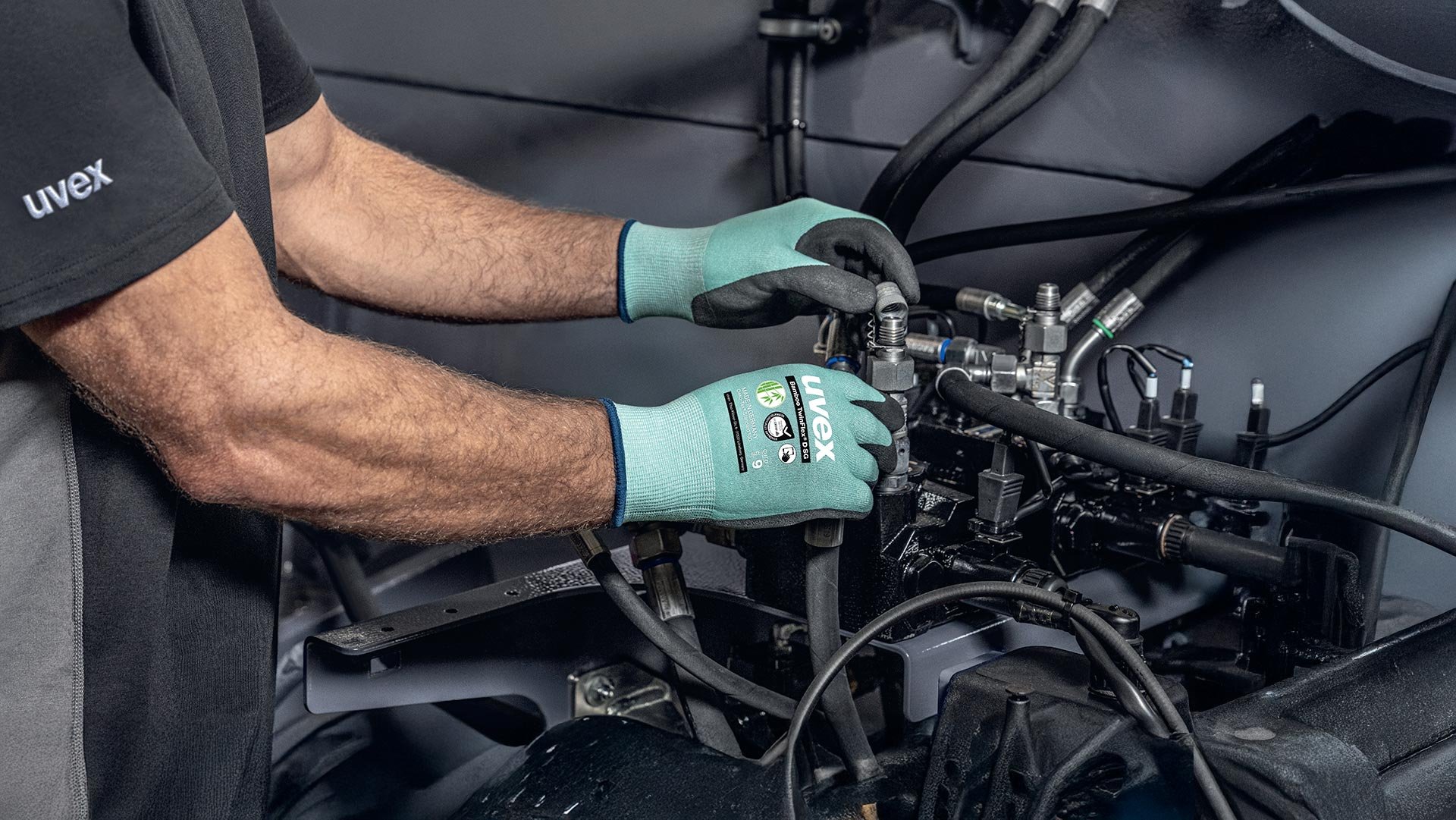 What do the markings on safety gloves mean