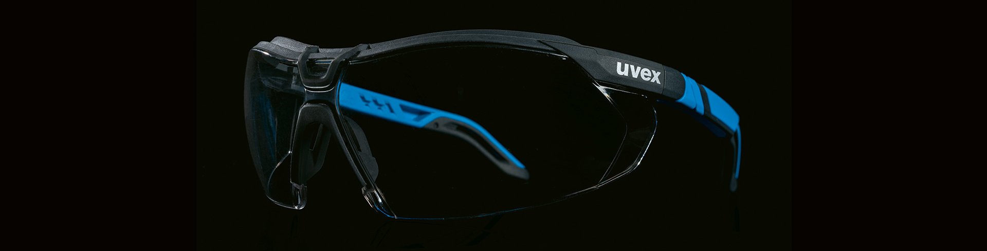 okulary uvex i-5 na czarnym tle