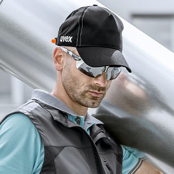 Award winning head protection from uvex