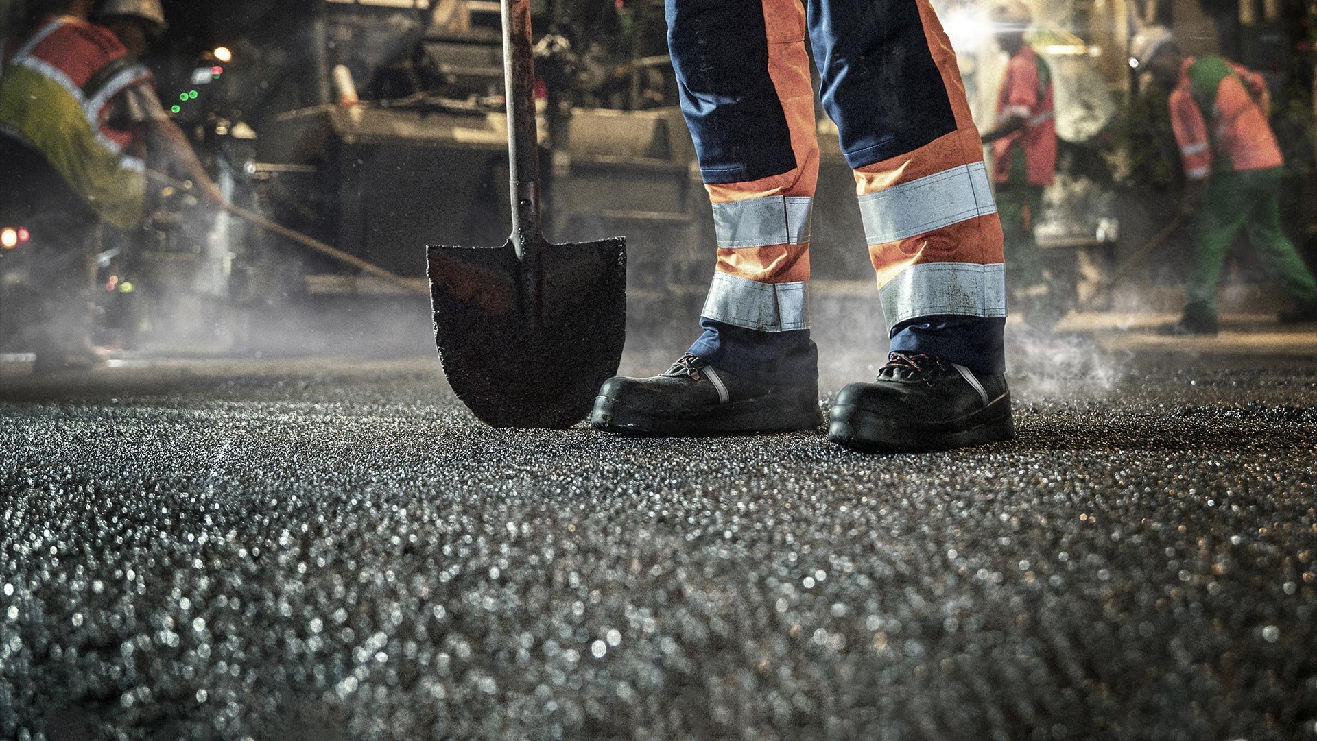 MACASPHALT safety boots for working with tarmac