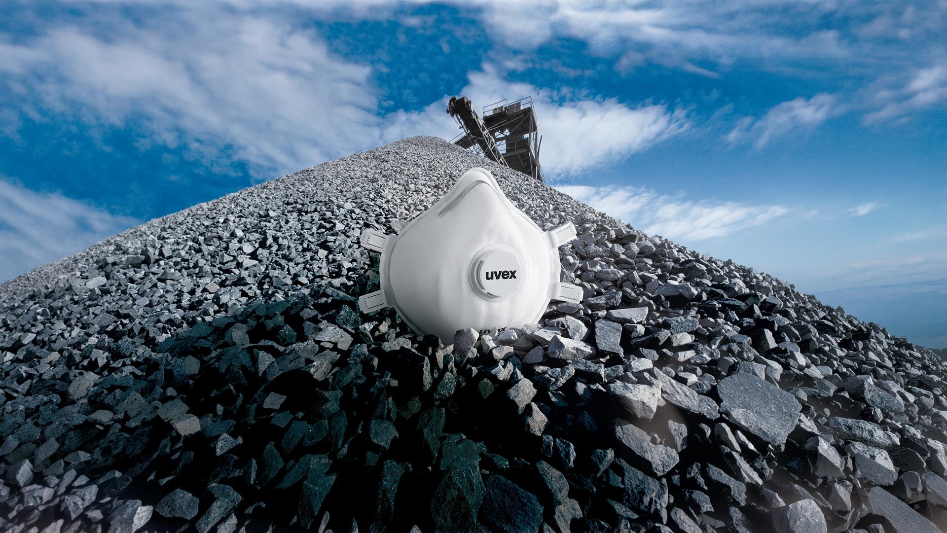 Masks with or without a valve