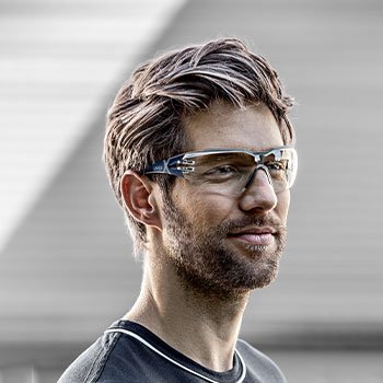 Anti-fog and scratch resistant safety eyewear