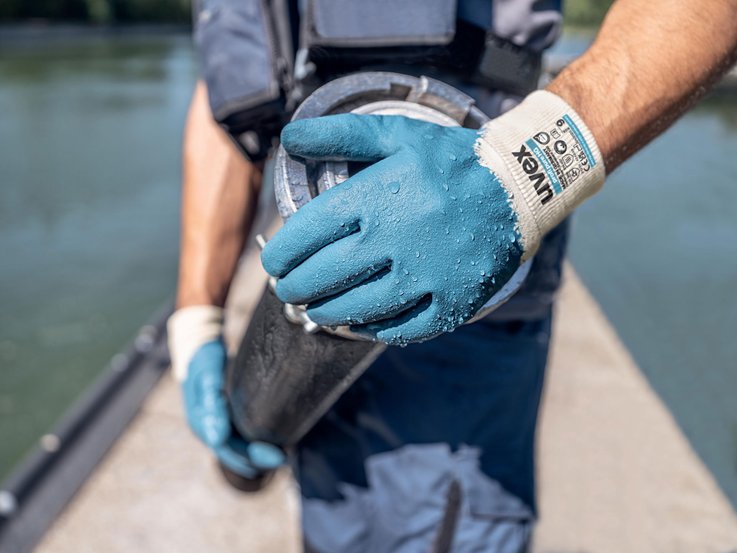 waterproof safety gloves: uvex profi pure HG