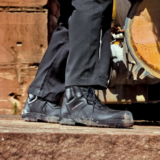 Safety footwear | Heckel MACSTOPAC 300 HIGH lace-up boot