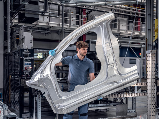Protective clothing and workwear | Trousers — uvex suXXeed industry