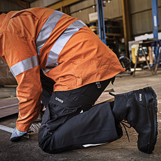Work Boots | uvex 3 x-flow zip side work boot (black & tan)