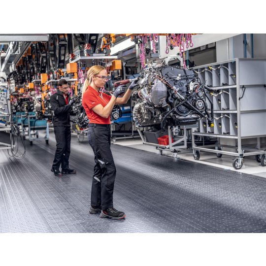 Protective clothing and workwear | Women's cargo trousers — slim fit suXXeed