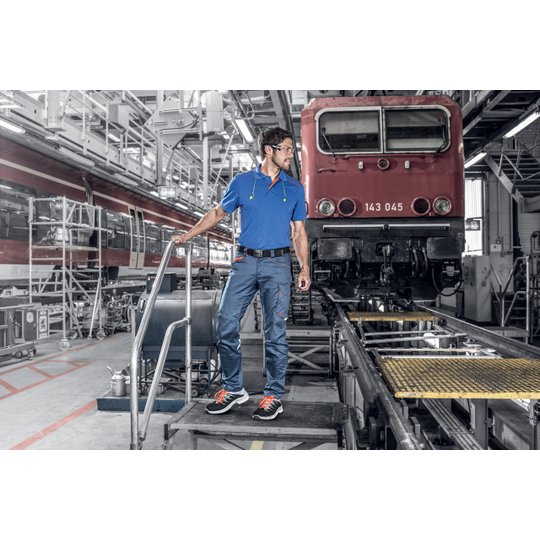 Ochranné a&nbsp;pracovní oděvy | Kapsáčové kalhoty slim fit uvex suXXeed