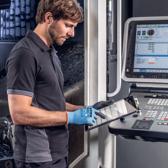 Safety gloves | uvex phynomic C XG
