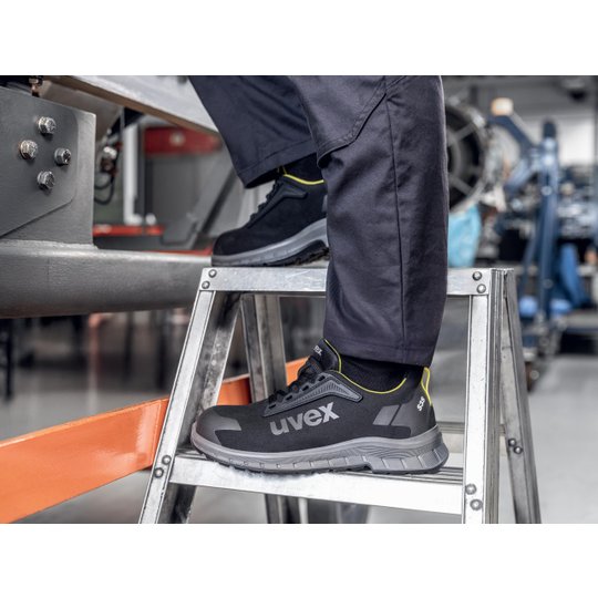 Safety shoes | uvex 2 trend shoe S3S FO SC SR